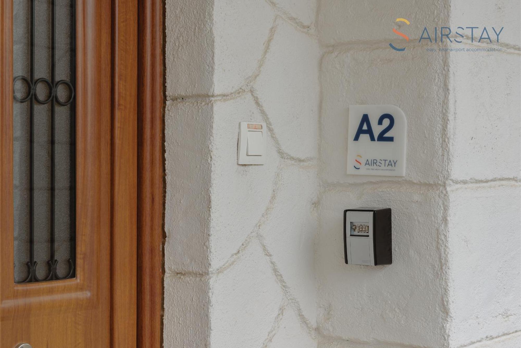 Ryze Apartments Airport By Airstay Artemida  Exterior foto